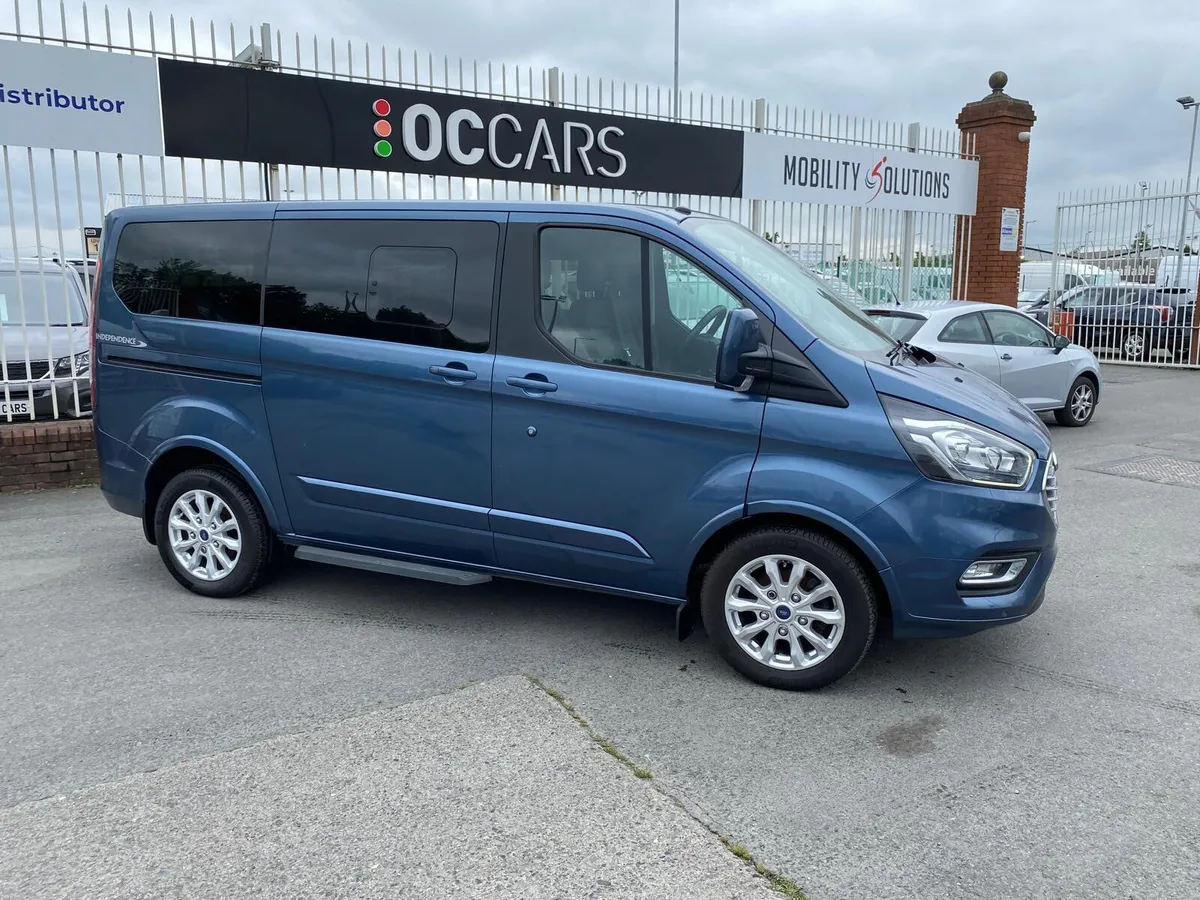 2018 Ford Tourneo Custom Independence RE - Image 3