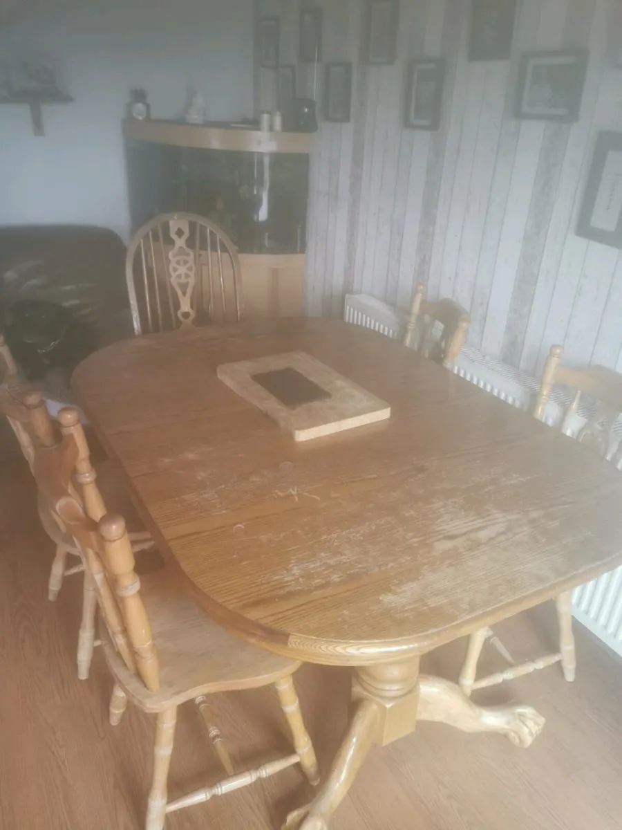Wooden dining table and 5 chairs - Image 1