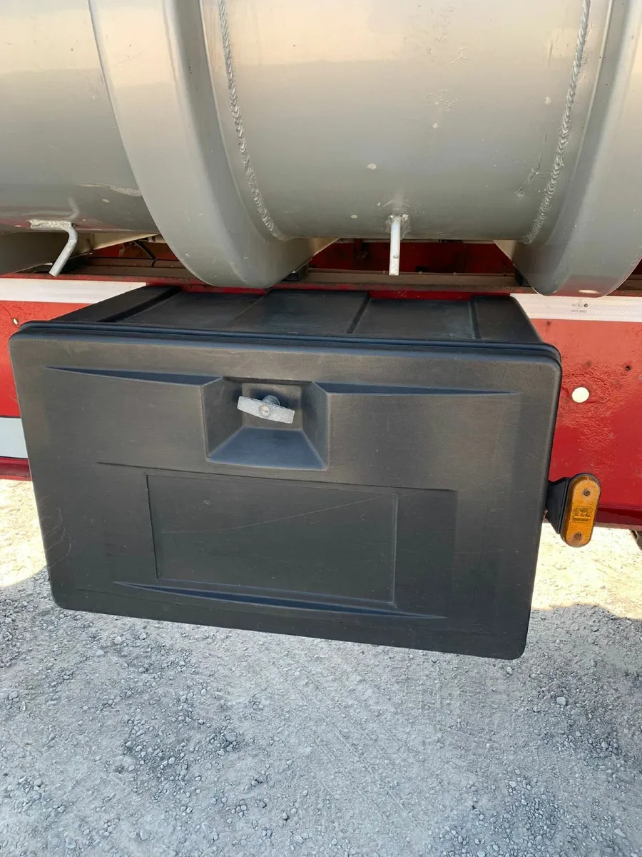 Bulk Alloy Tipping Trailer For Sale - 2008 - Image 3