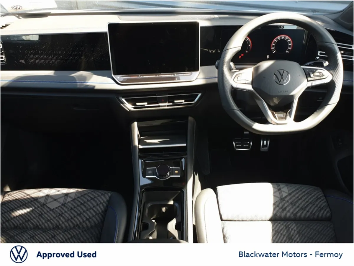 Volkswagen Tiguan 2.0TDI 150BHP R-LINE 75 AUTOMATI - Image 3