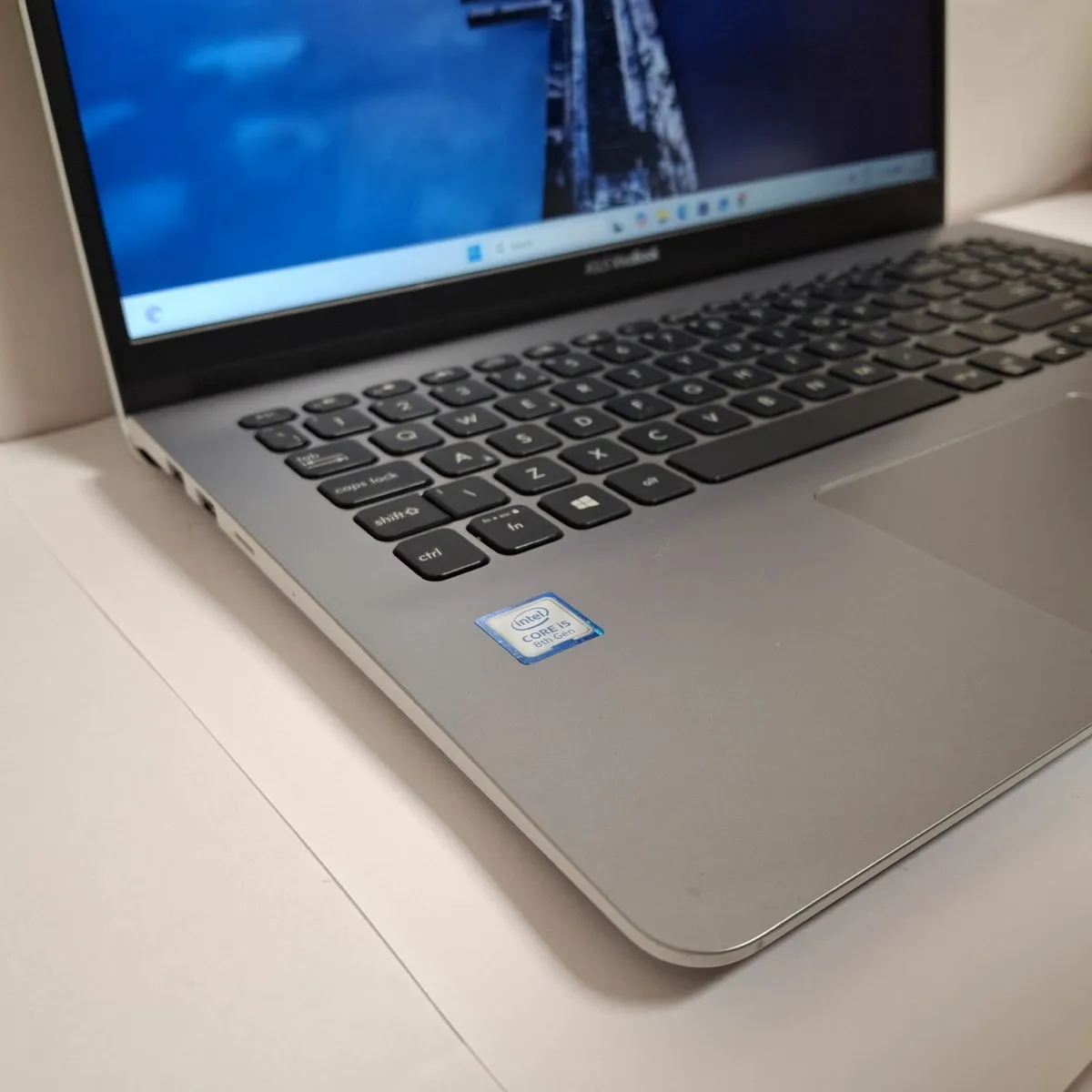 ASUS VivoBook S15 i5-8265U (8th Gen) - Image 3