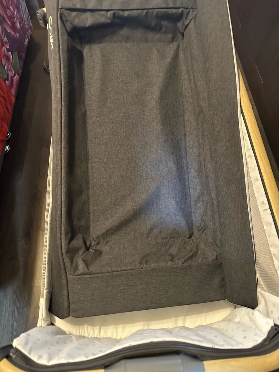 Tutti Bambini CoZee Bedside Crib - Image 4