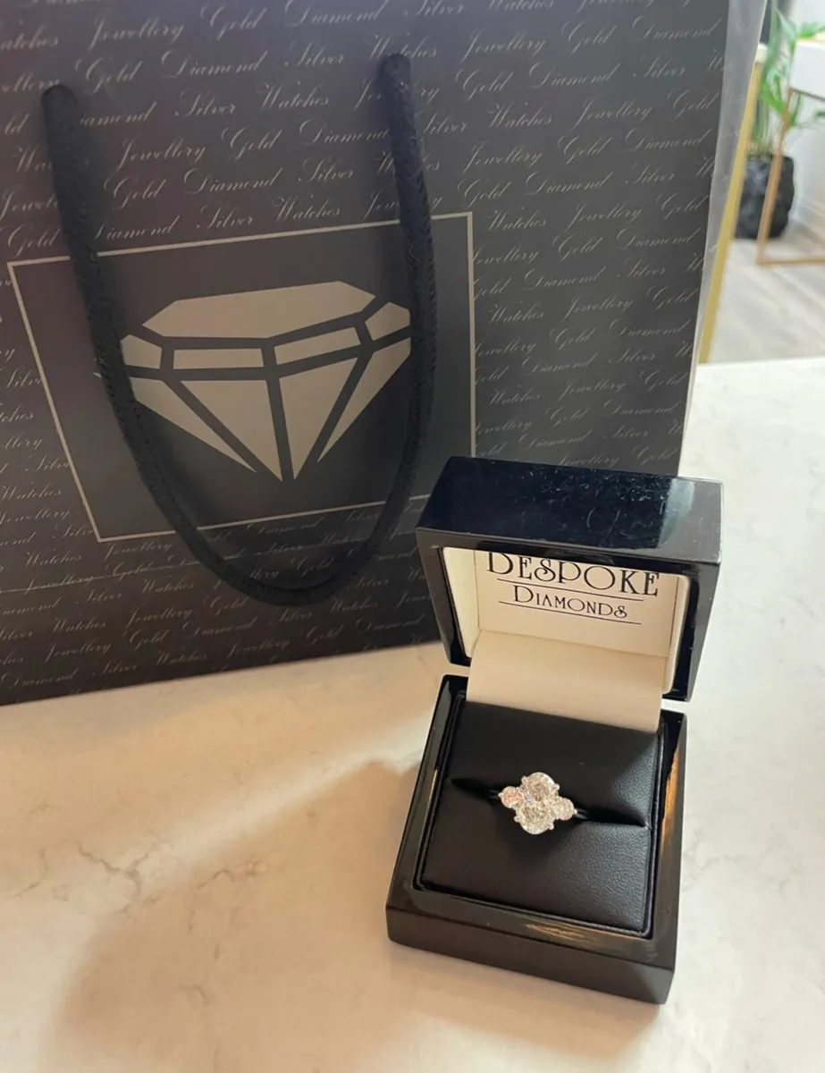 4 Carat Oval Diamond Ring - Image 1