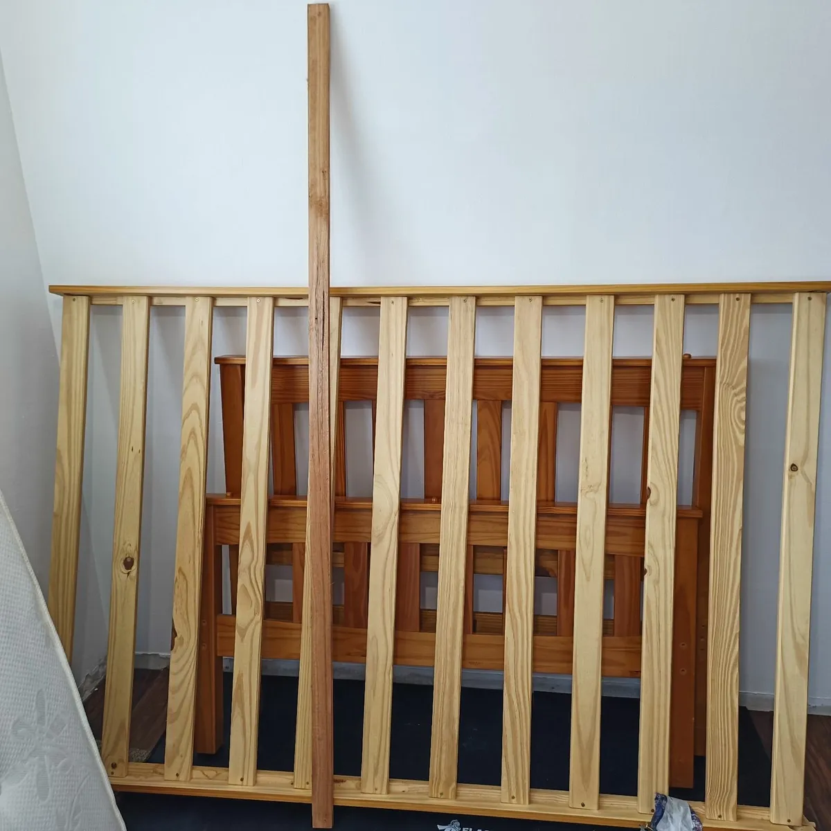 Bed frame with mattress included - Image 2