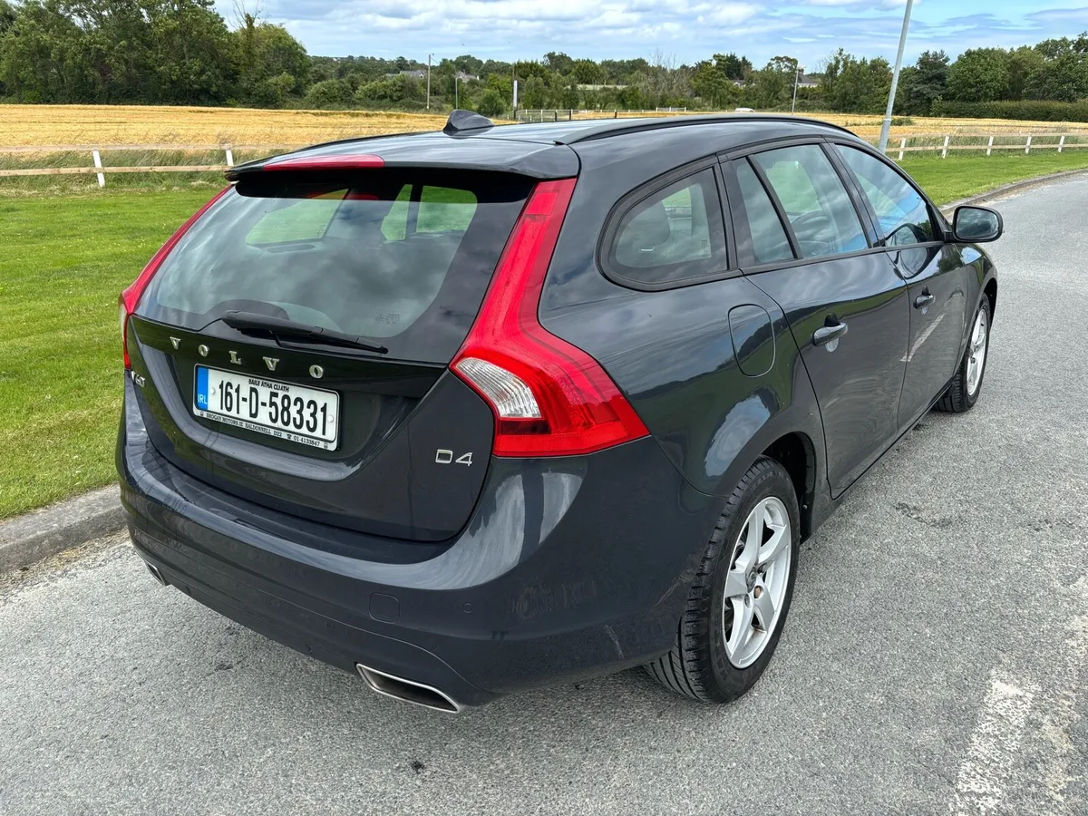 2016 Volvo V60 - Image 3
