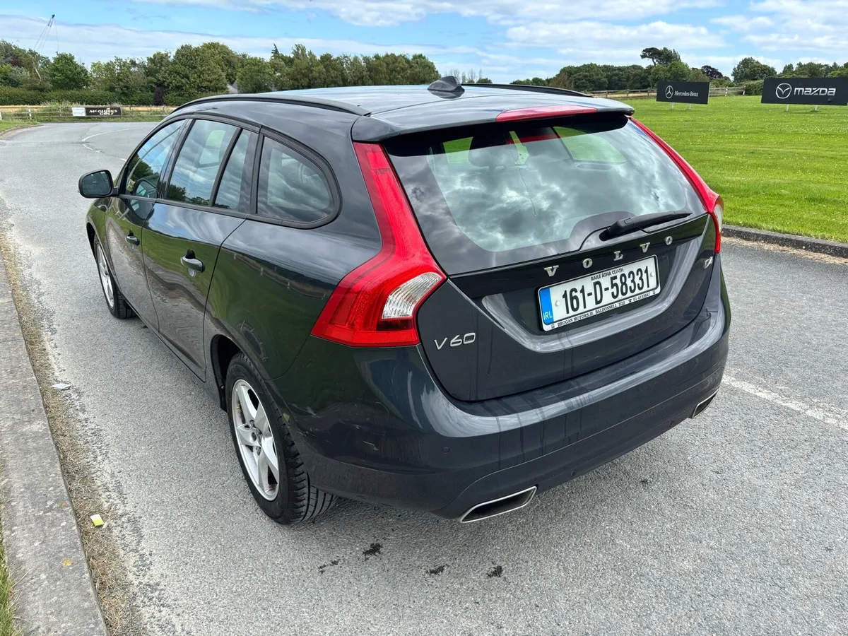 2016 Volvo V60 - Image 4