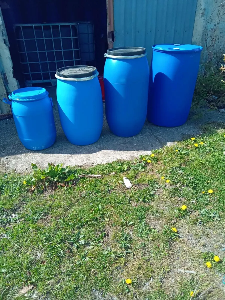 Plastic barrels - Image 1