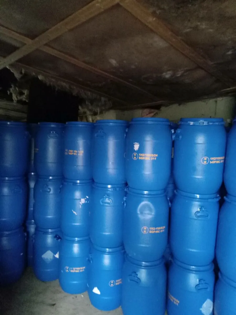 Plastic barrels - Image 2
