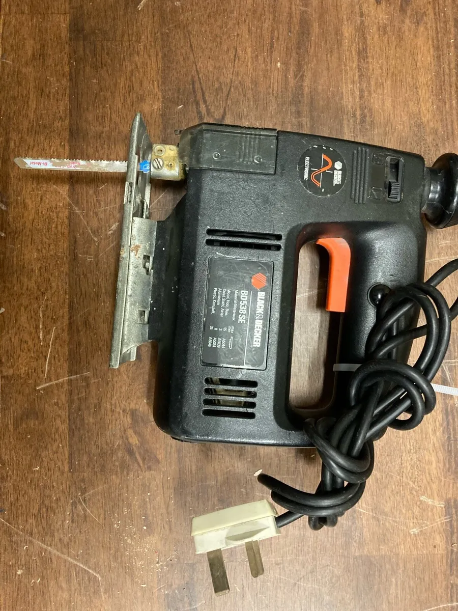 Black decker Saw - Image 1