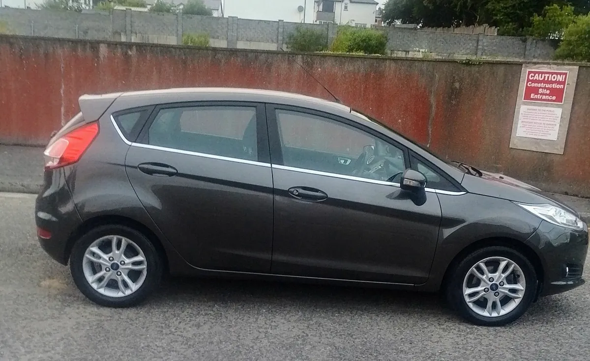Ford Fiesta 2017 - Image 4