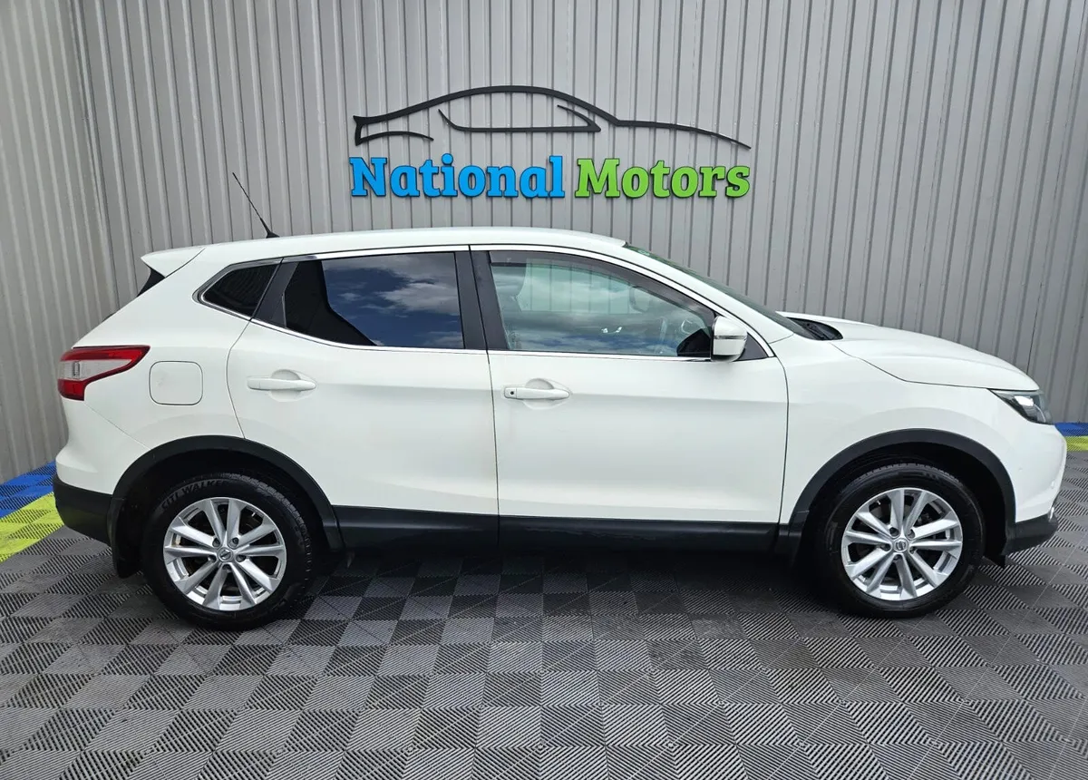 2015 Nissan Qashqai 1.5 DSL - Image 2