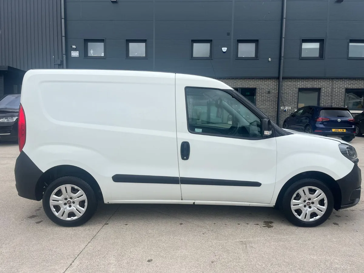 December 2018 Fiat Doblo Cargo 1.3d - Image 3