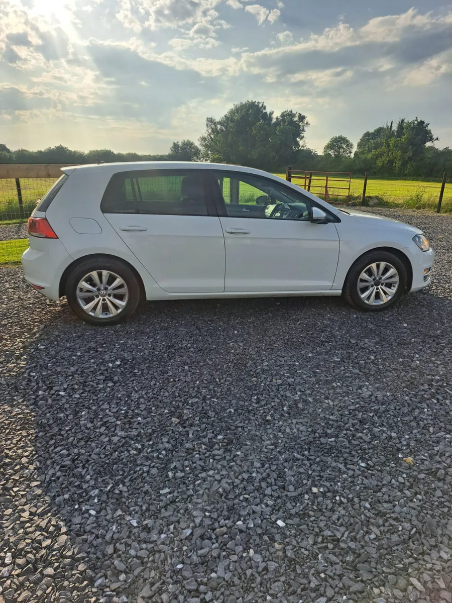 Volkswagen Golf 2017 - Image 2