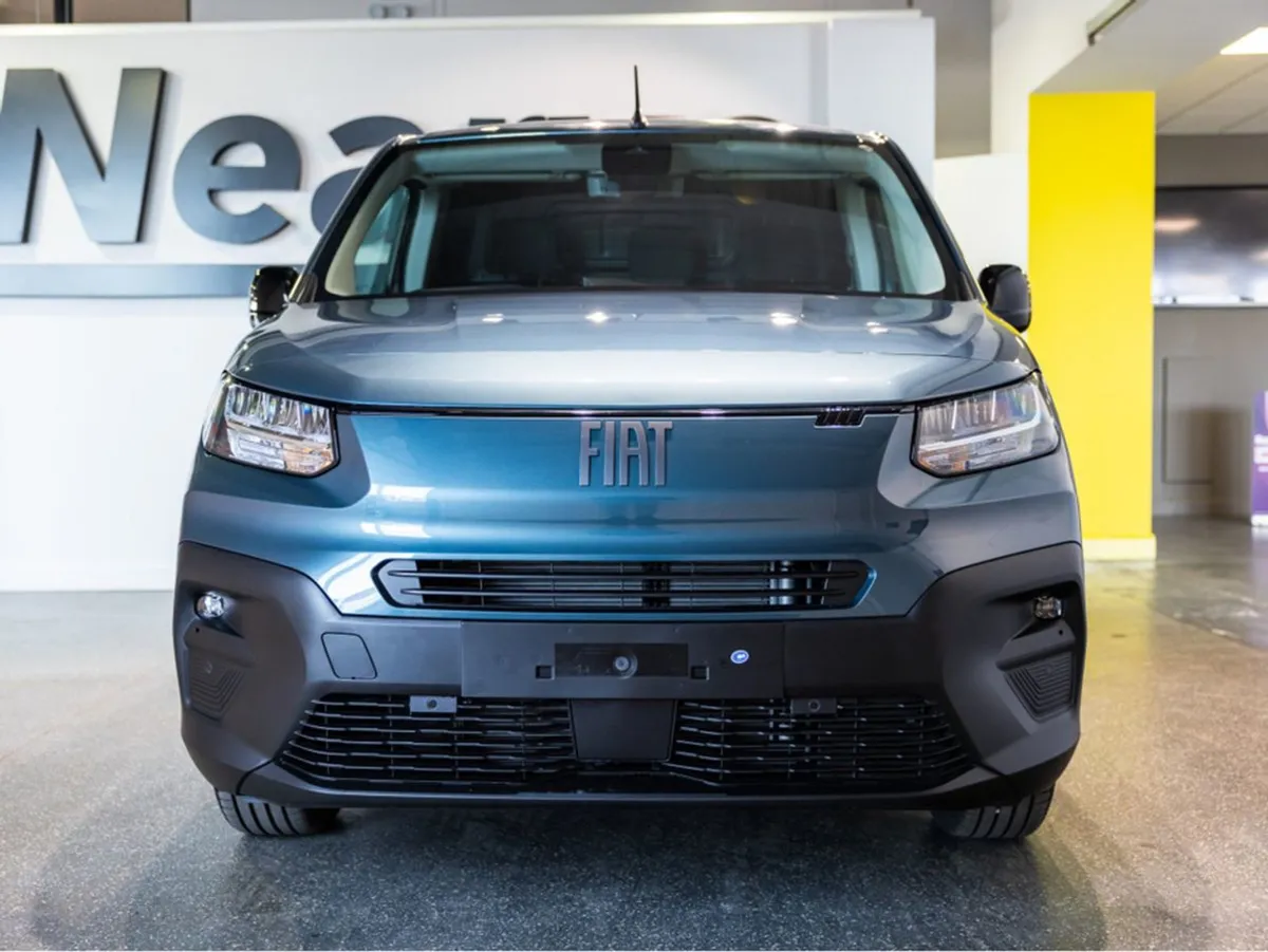 Fiat Doblo Cargo Tecnico Plus - Image 2