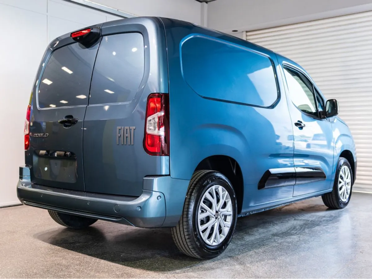 Fiat Doblo Cargo Tecnico Plus - Image 4