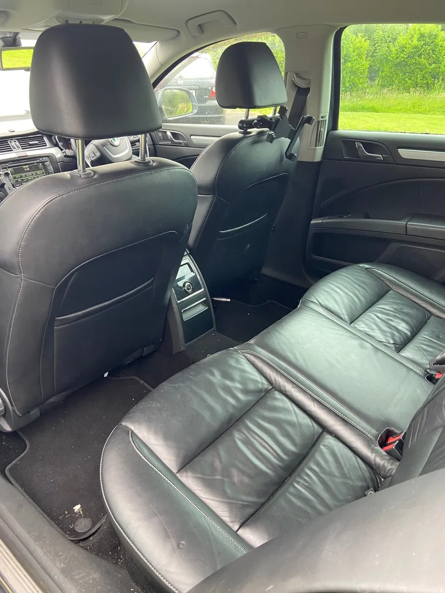 Skoda Superb 2009 - Image 2