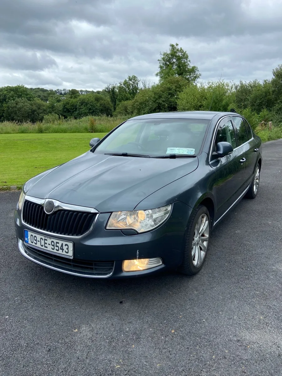Skoda Superb 2009 - Image 1