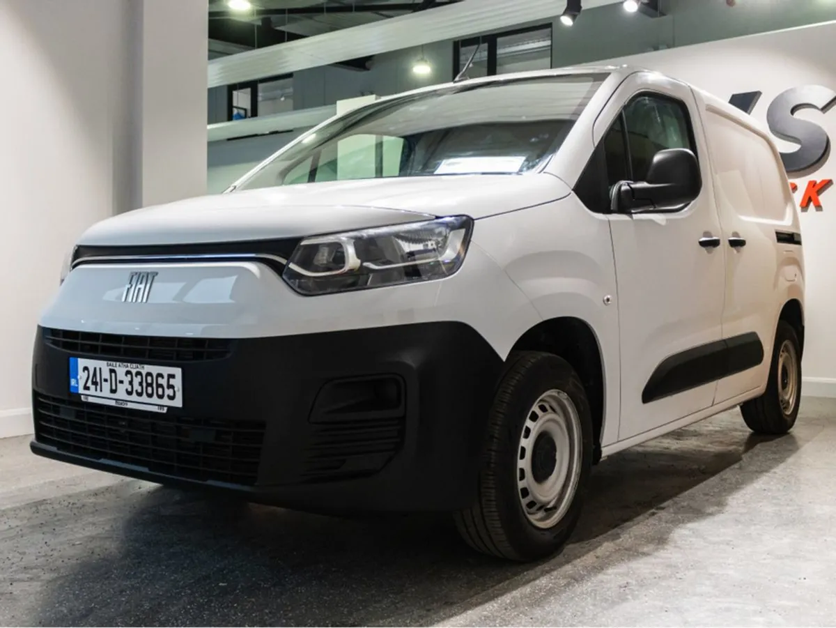 Fiat Doblo MCA SWB 1.5 100HP 650KG 4DR - Image 3
