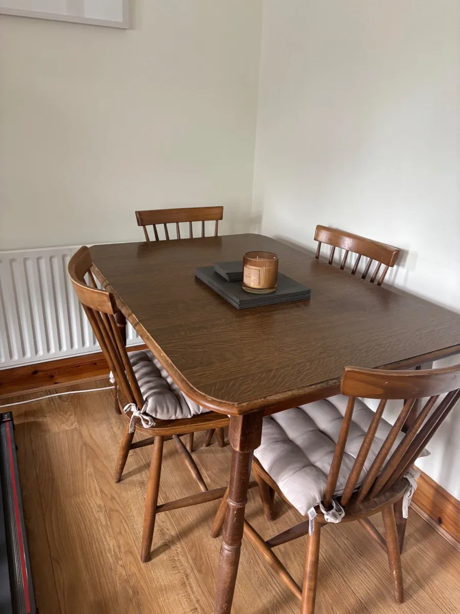Table & Chairs - Image 1
