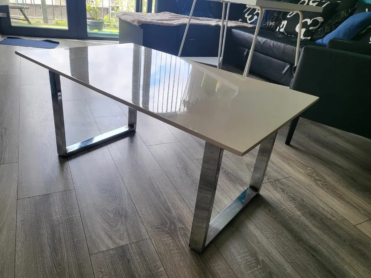 Coffee table - Image 1