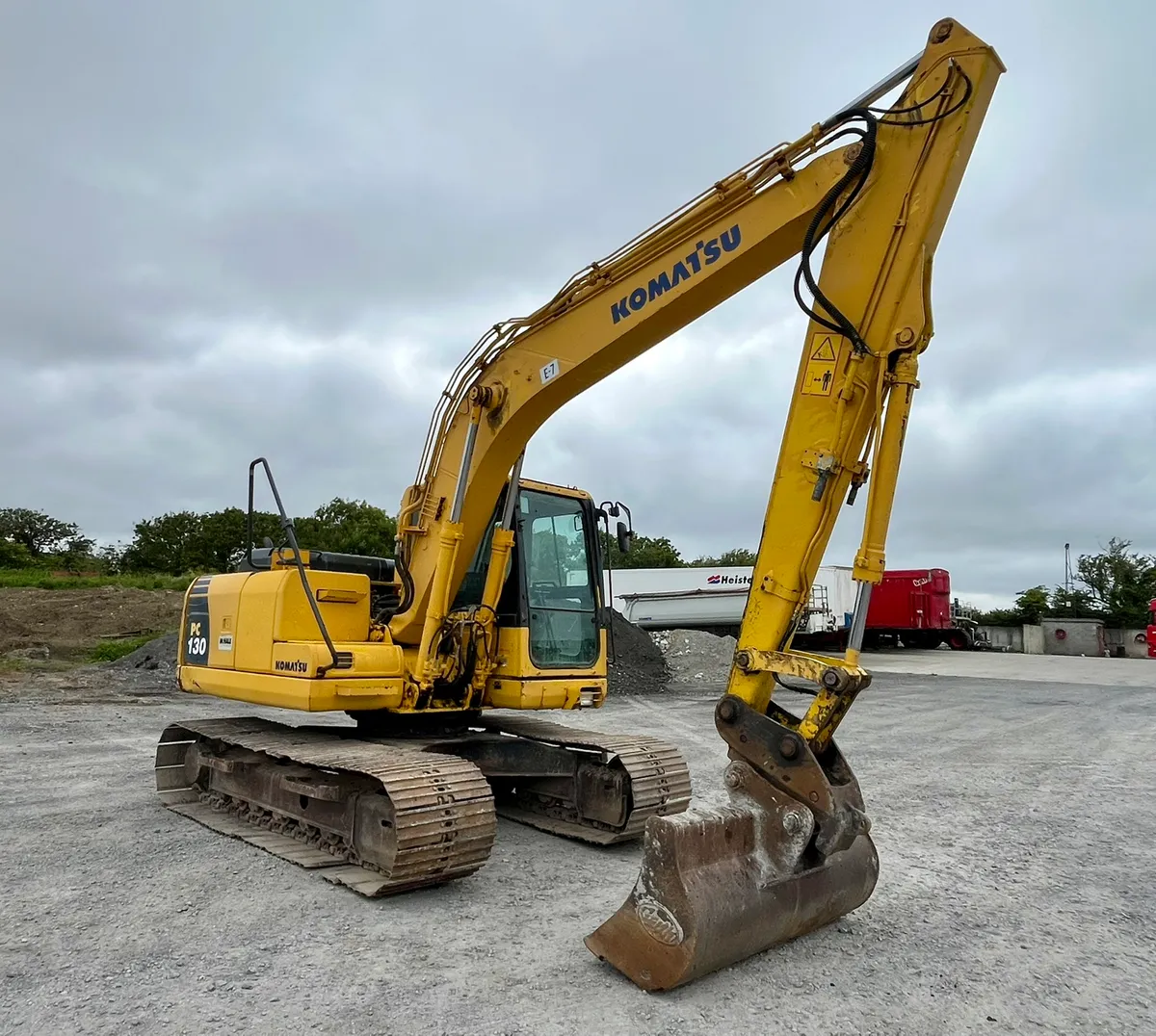 KOMATSU PC130-8 - Image 3