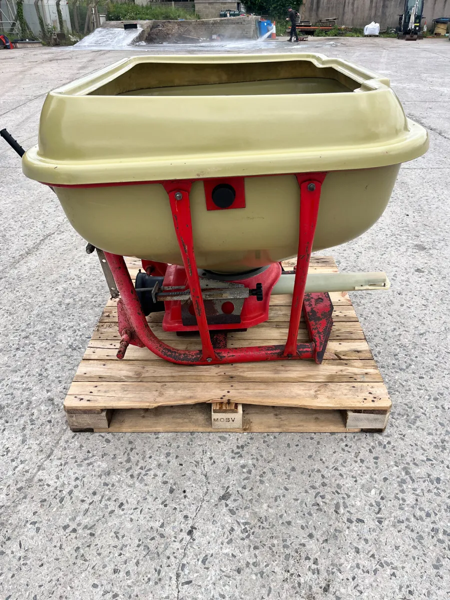 Vibur PD 500 Fertiliser spreader - Image 2