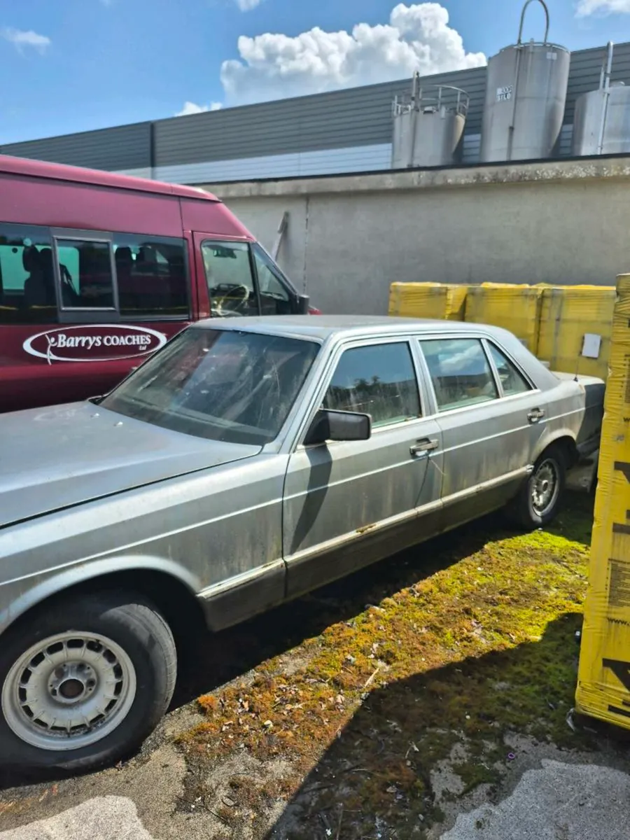 Mercedes W126 2x + 5 wheels with new tyres - Image 3