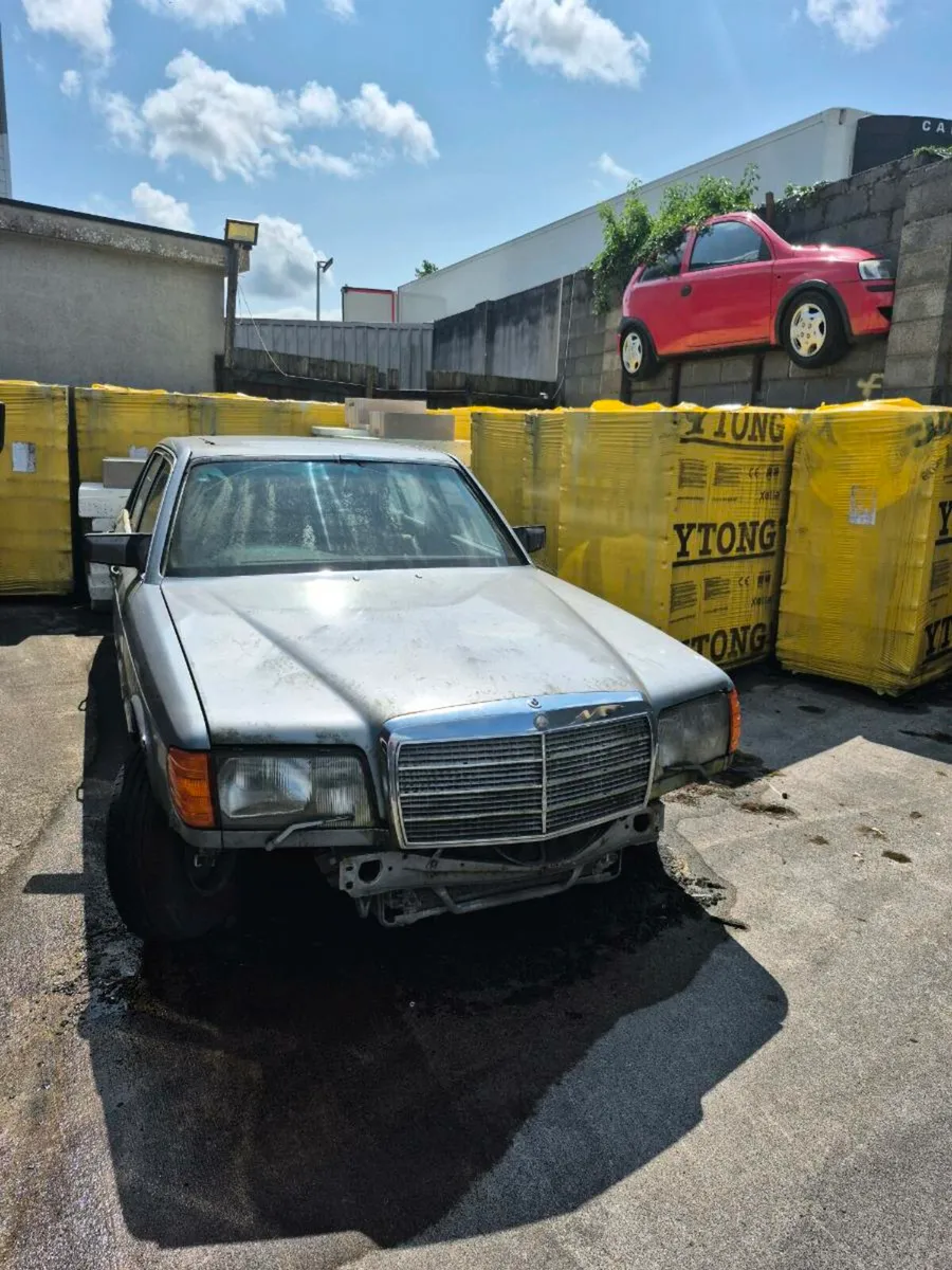 Mercedes W126 2x + 5 wheels with new tyres - Image 4