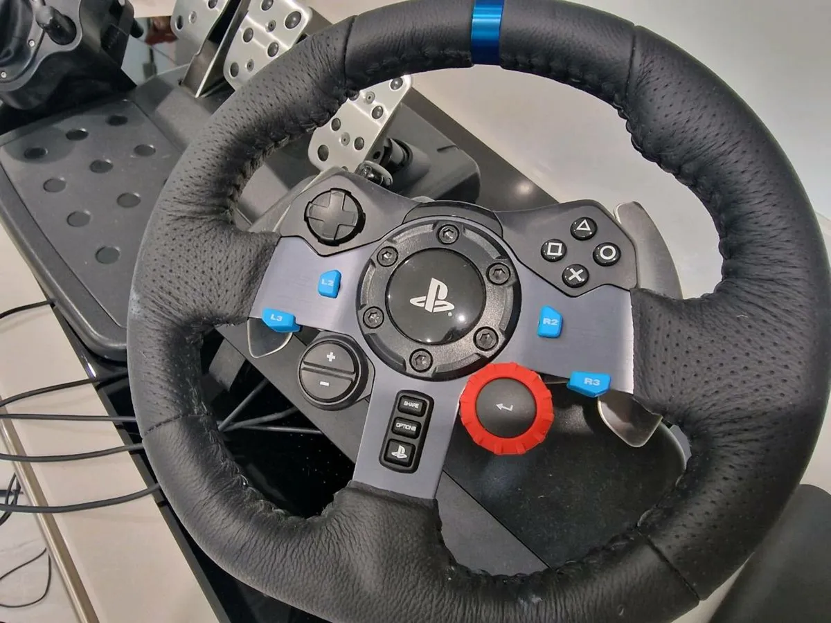 Logitech G29 Driving Force with shifter - Image 2