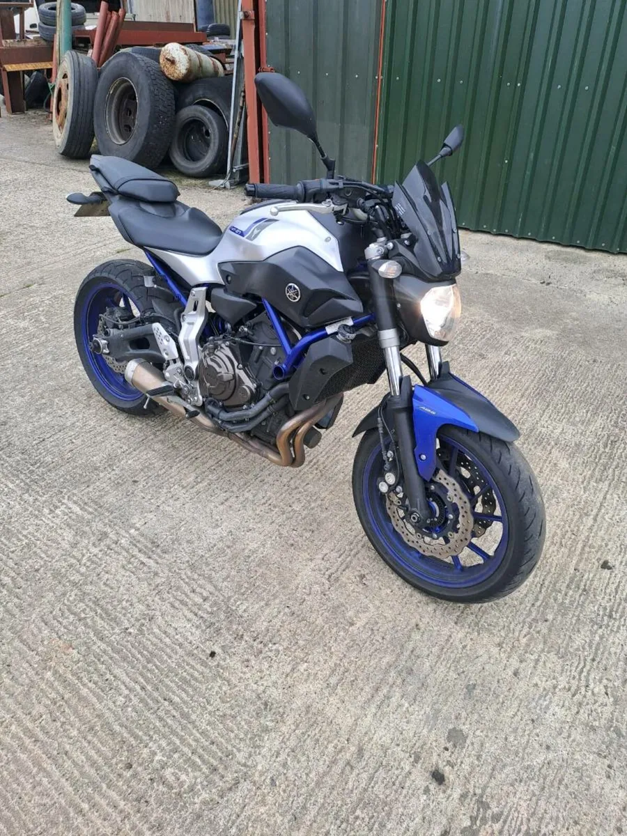Motorcycle - Image 4