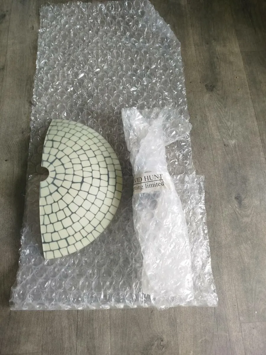 wall fitting light