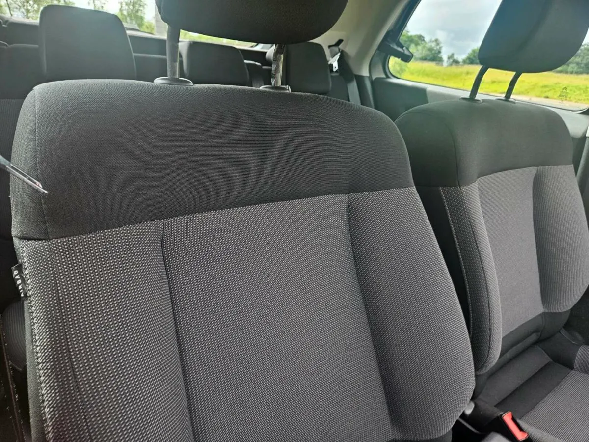 16 Citroën c4 cactus 1 owner look - Image 4