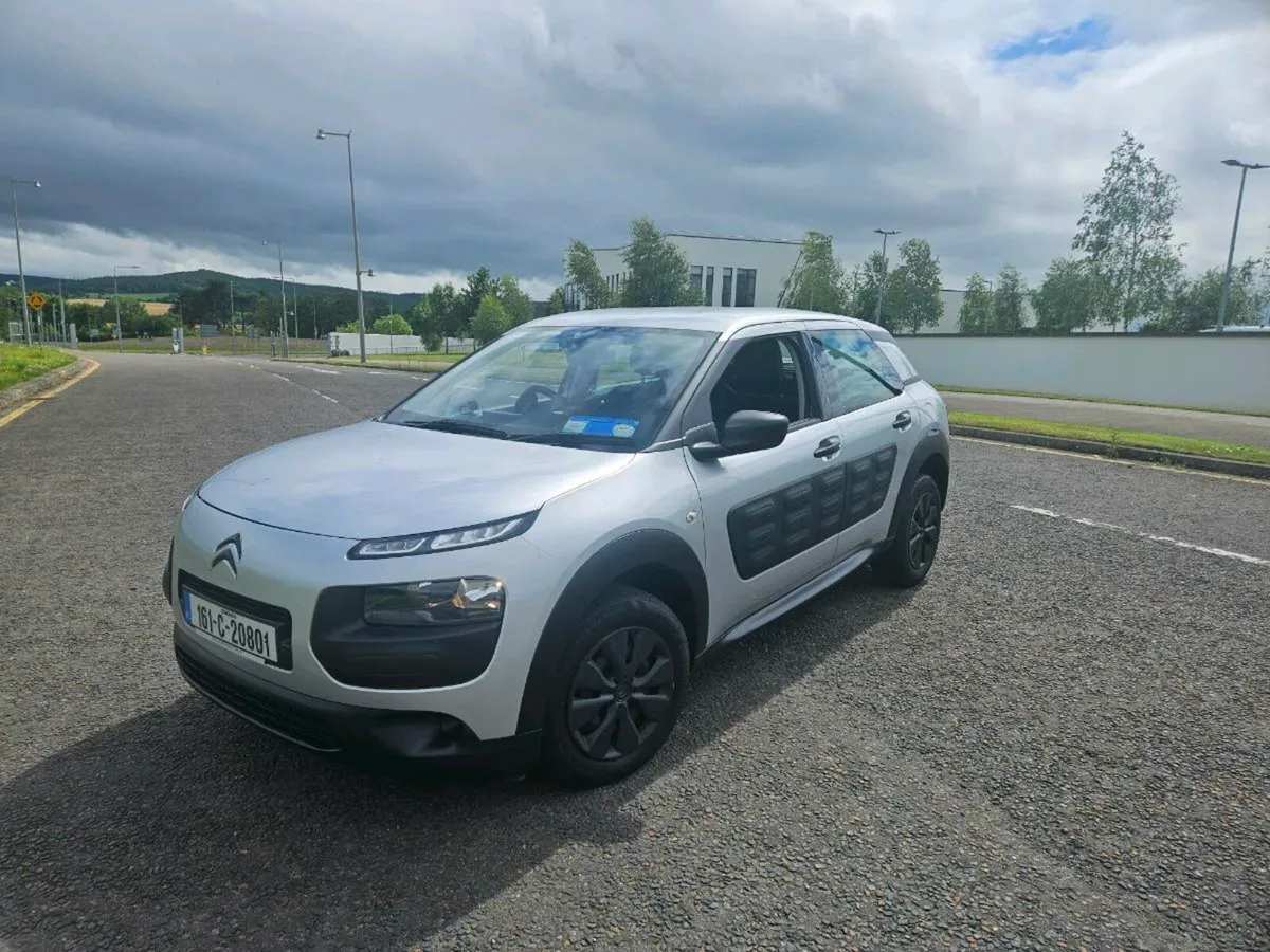 16 Citroën c4 cactus 1 owner look - Image 1