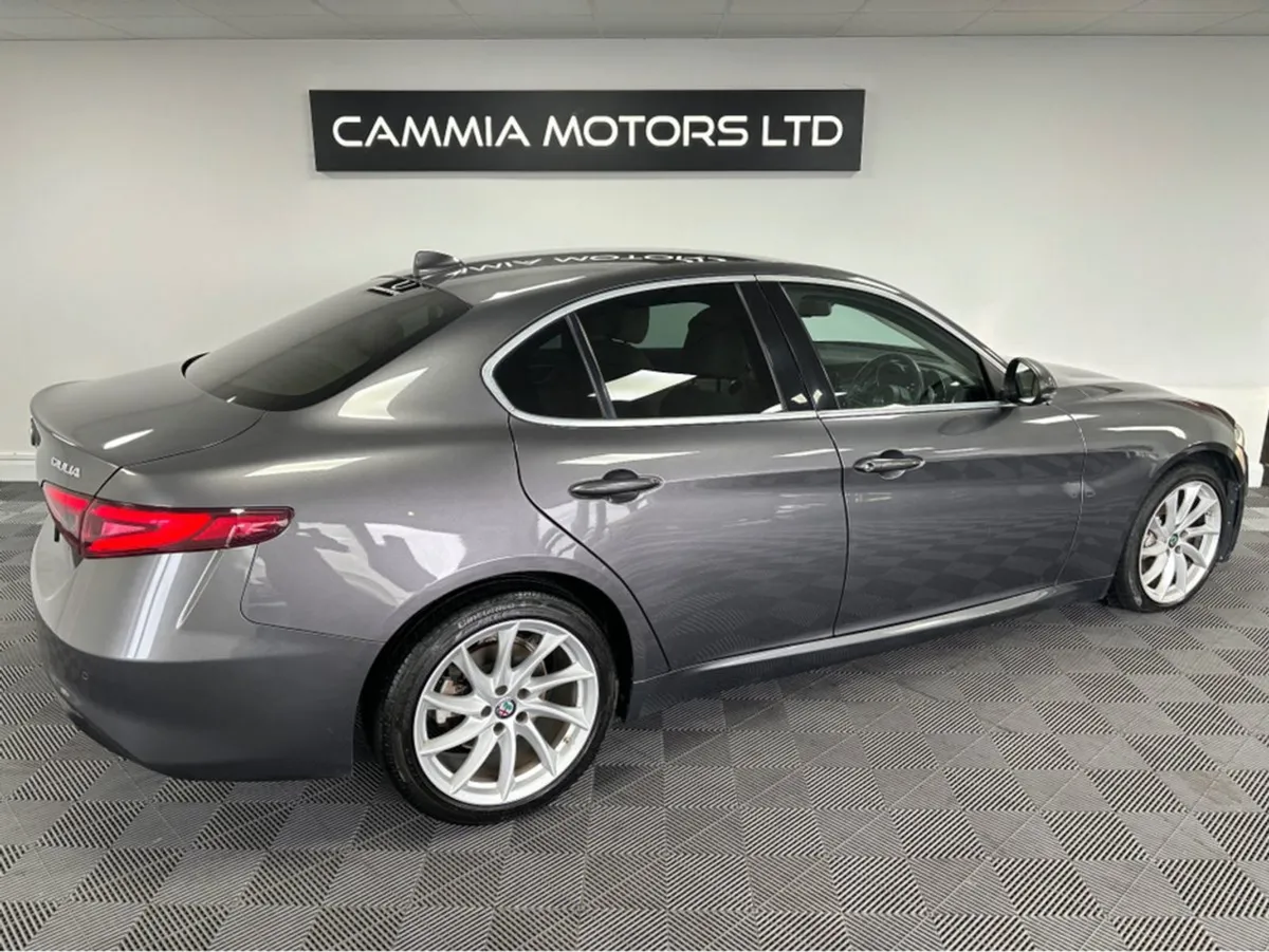 Alfa Romeo Giulia Alfa Romeo Guilia harman Kardan - Image 4