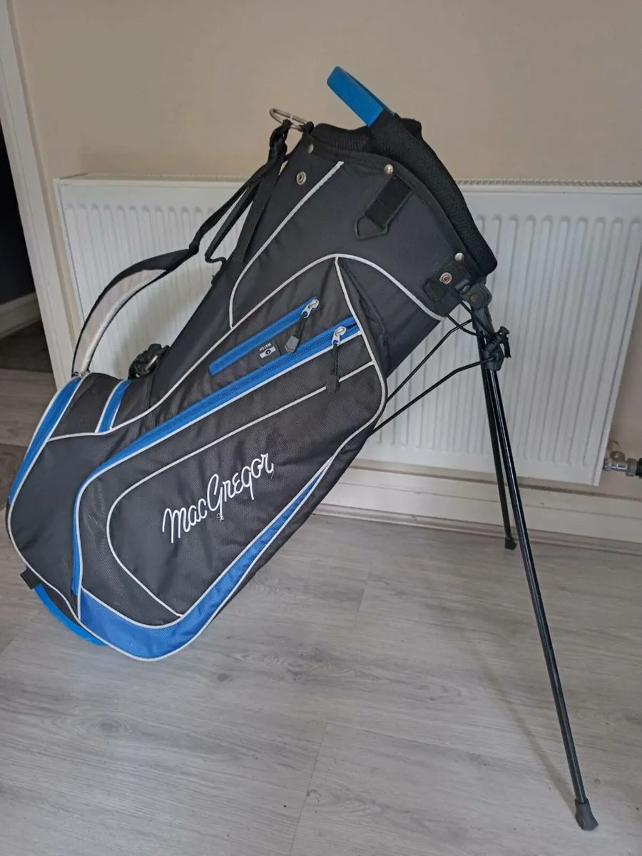 McGregor Golf bag with stand. - Image 1