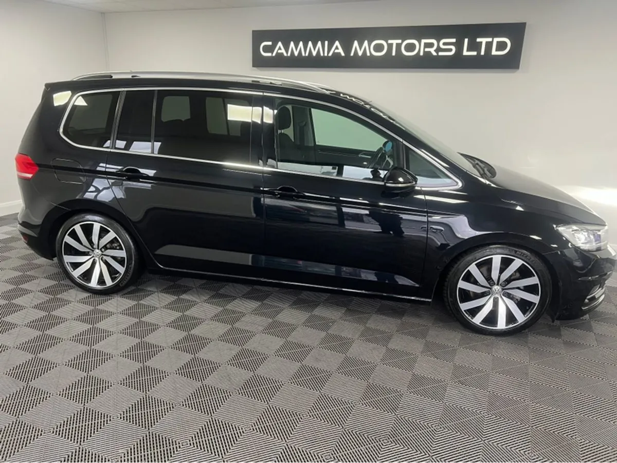Volkswagen Touran  volkswagen Touran   7 Seater - Image 2