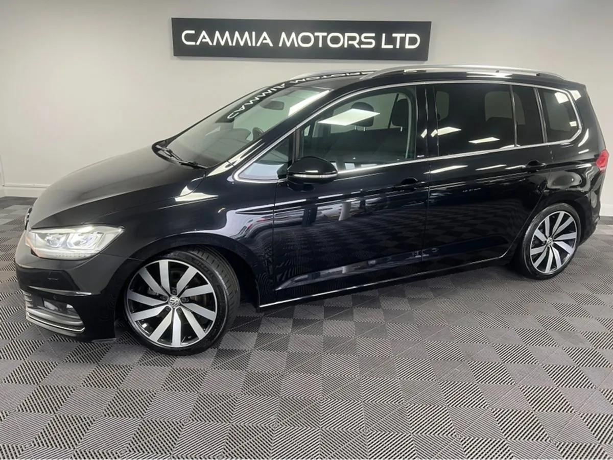 Volkswagen Touran  volkswagen Touran   7 Seater - Image 4