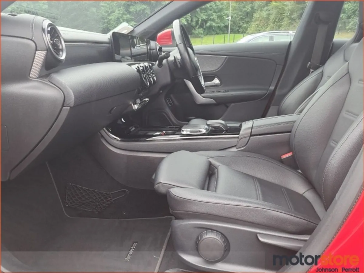 Mercedes-Benz CLA CLA 180 D A/T 17 - Image 4