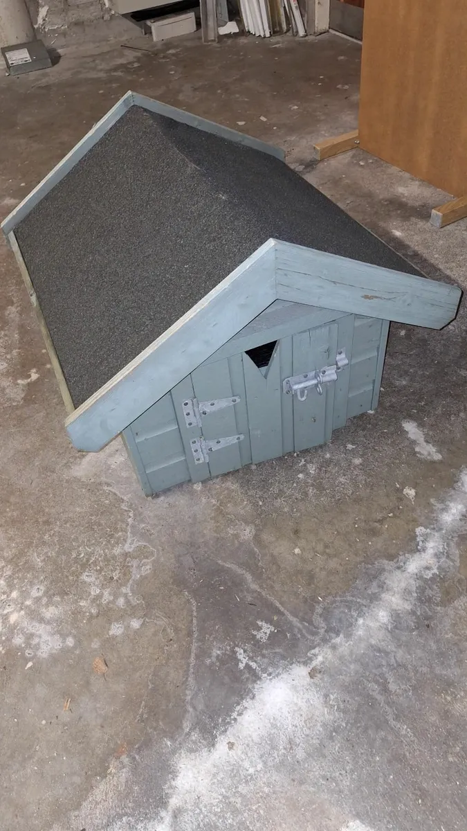 Dog house - Image 3