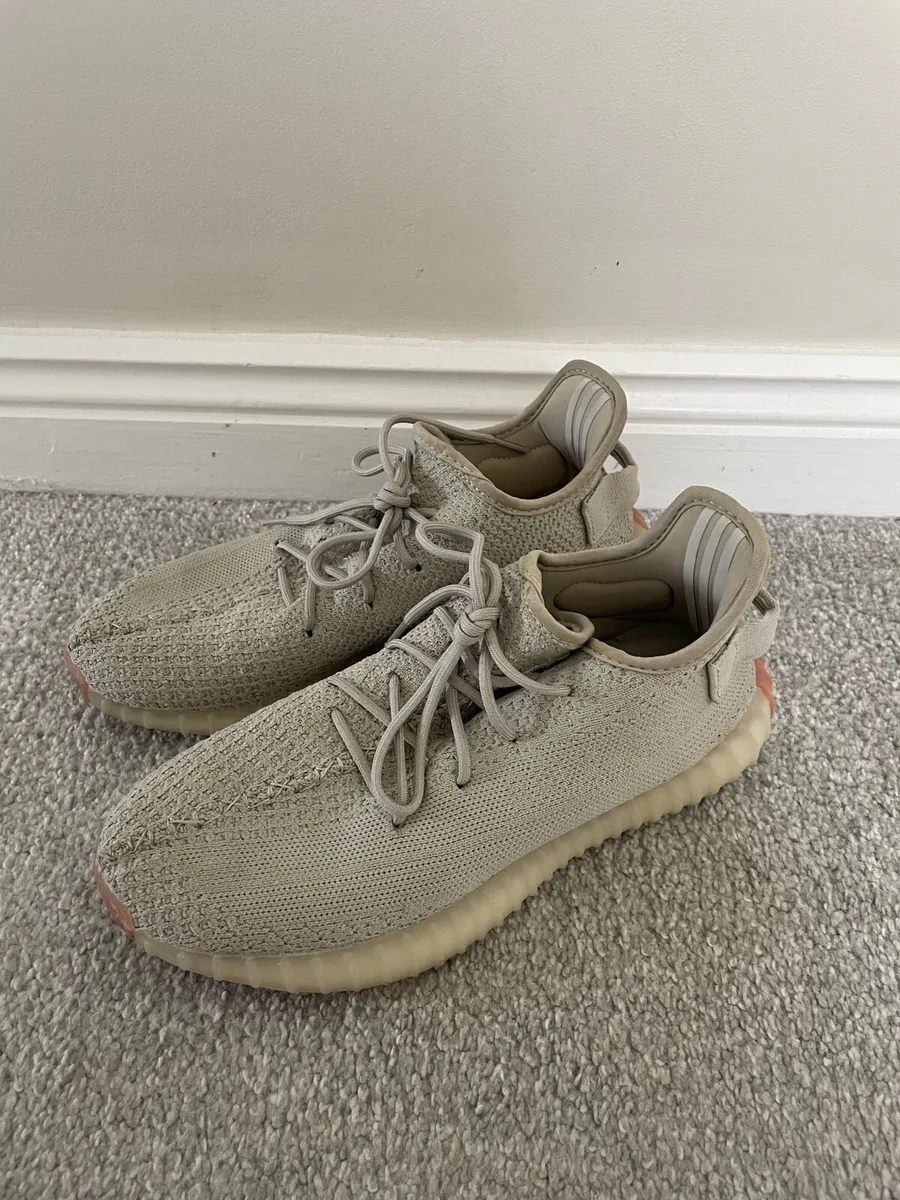 Yeezy in sesame colour - Image 1