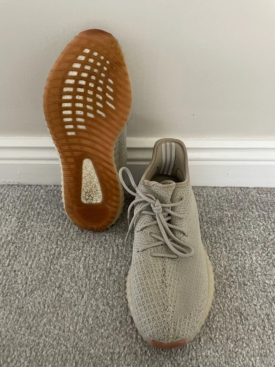 Yeezy in sesame colour - Image 2