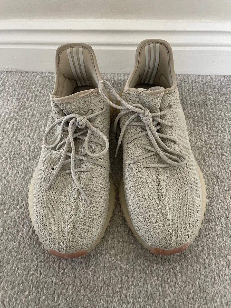 Yeezy in sesame colour - Image 3