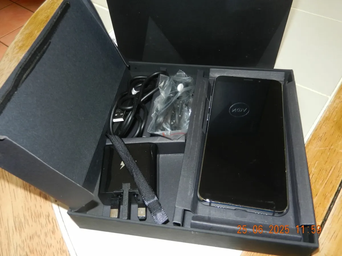 ANDRIOD PHONE - Image 3
