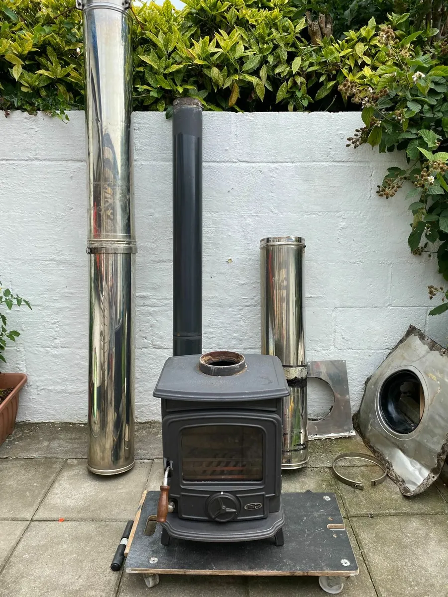 Oisin Stove - Image 1