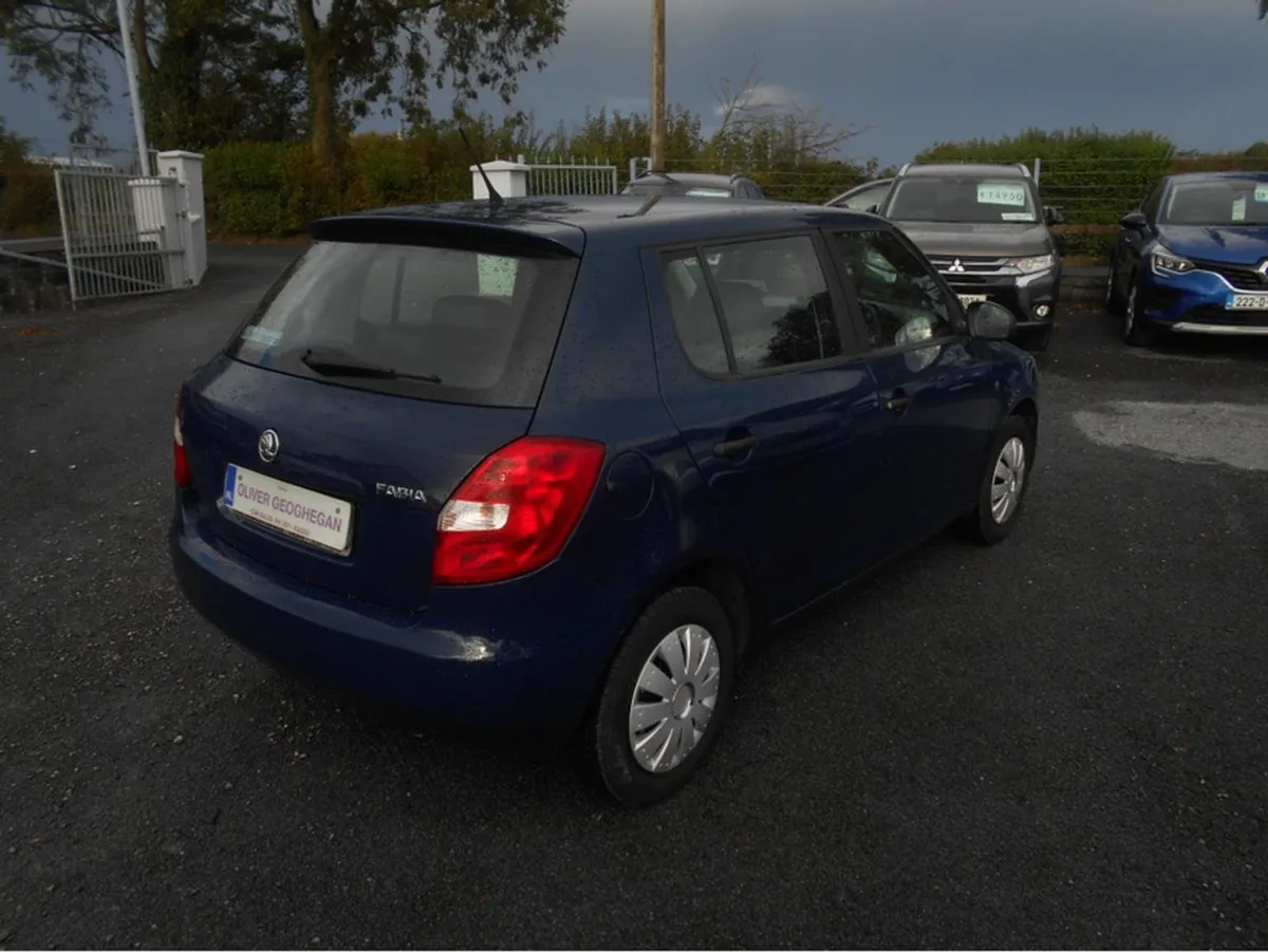 Skoda Fabia Active 1.2 - Image 2