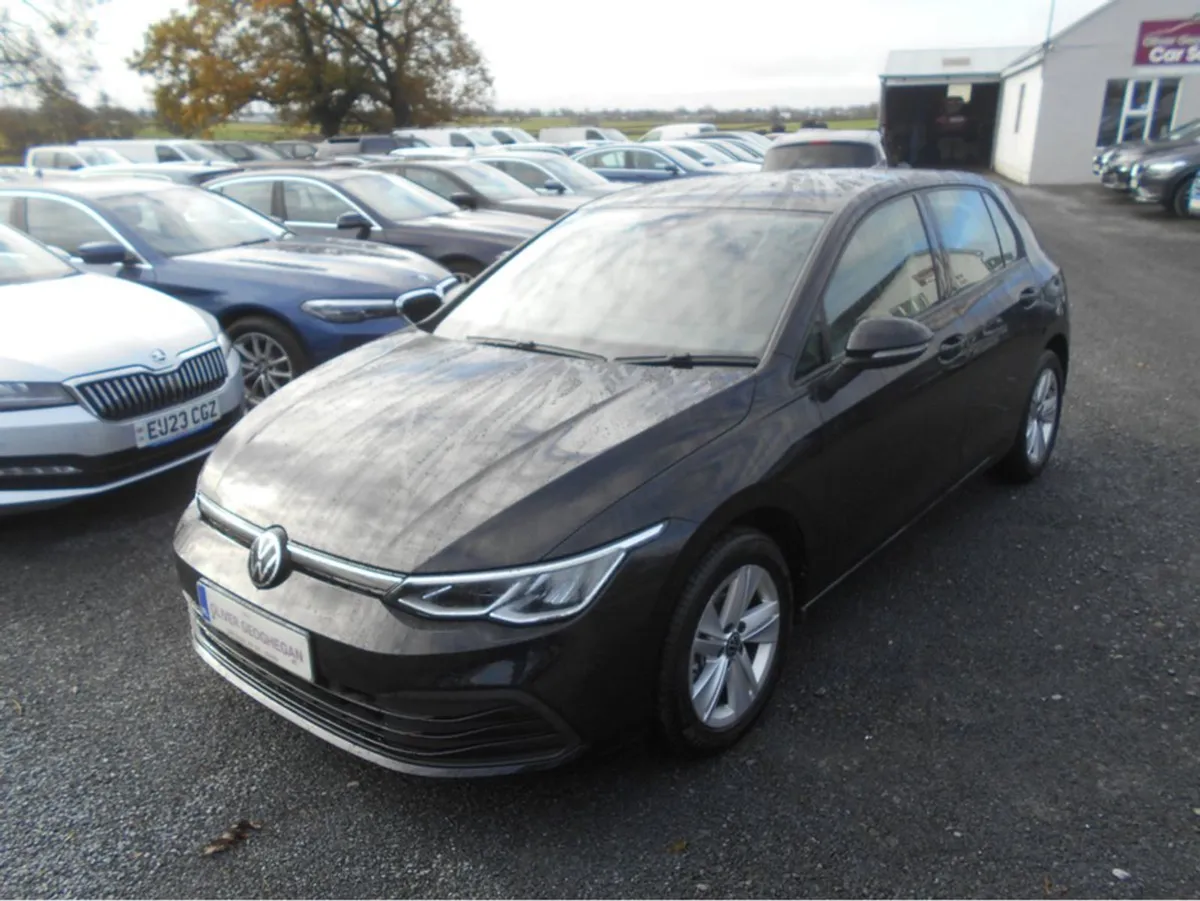 Volkswagen Golf 1.0 TSI Mhev 110 BHP DSG Life - Image 3
