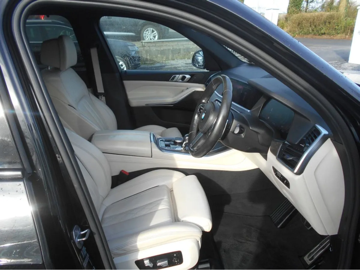 BMW X5 (5 Seat N1 Crewcab) Xdrive 30D M Sport - Image 4