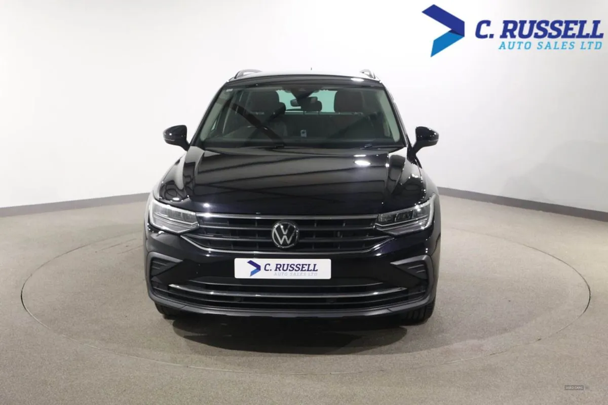 Volkswagen Tiguan Diesel Estate - Image 2