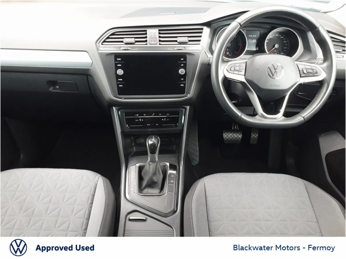 Volkswagen Tiguan 2.0TDI 150BHP AUTOMATIC LIFE - Image 3