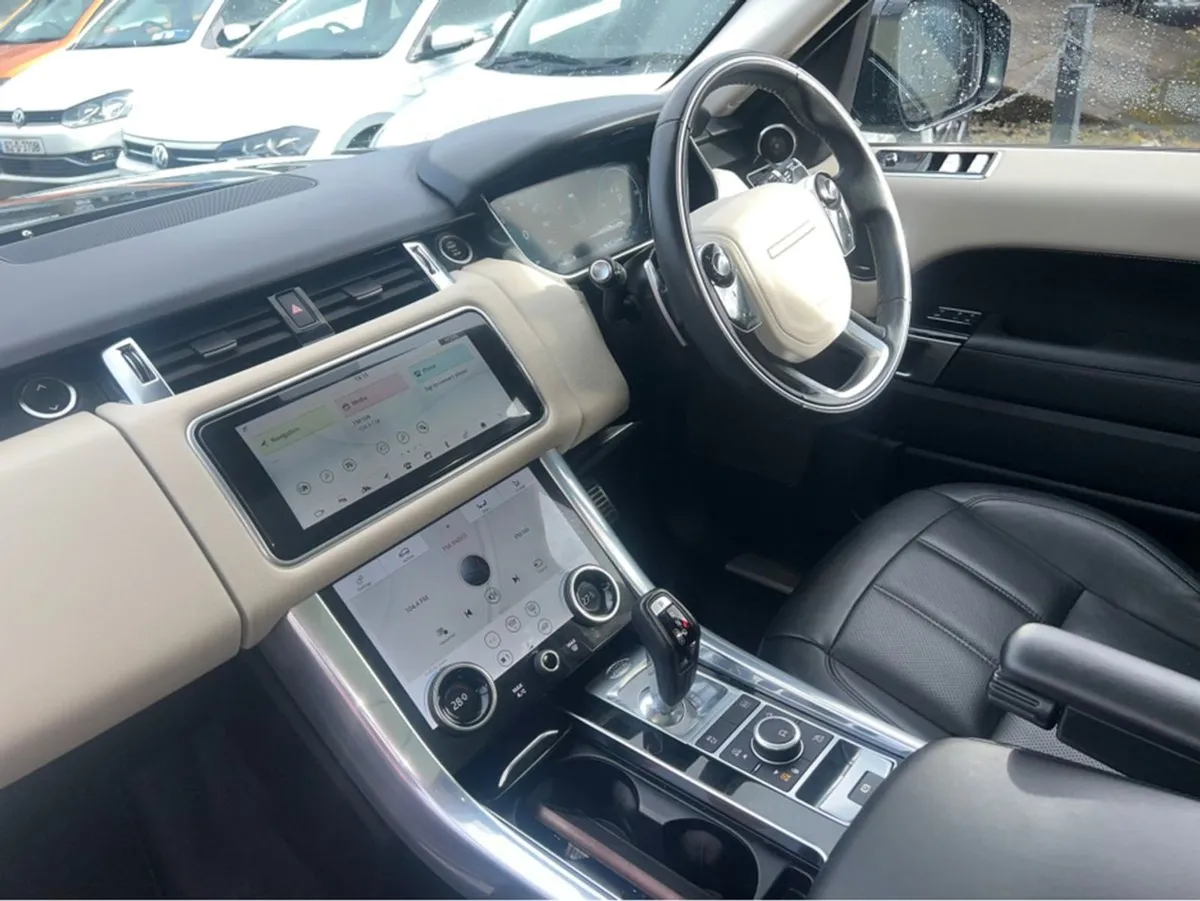 Land Rover Range Rover Sport Hybrid Sport HSE Sil - Image 2